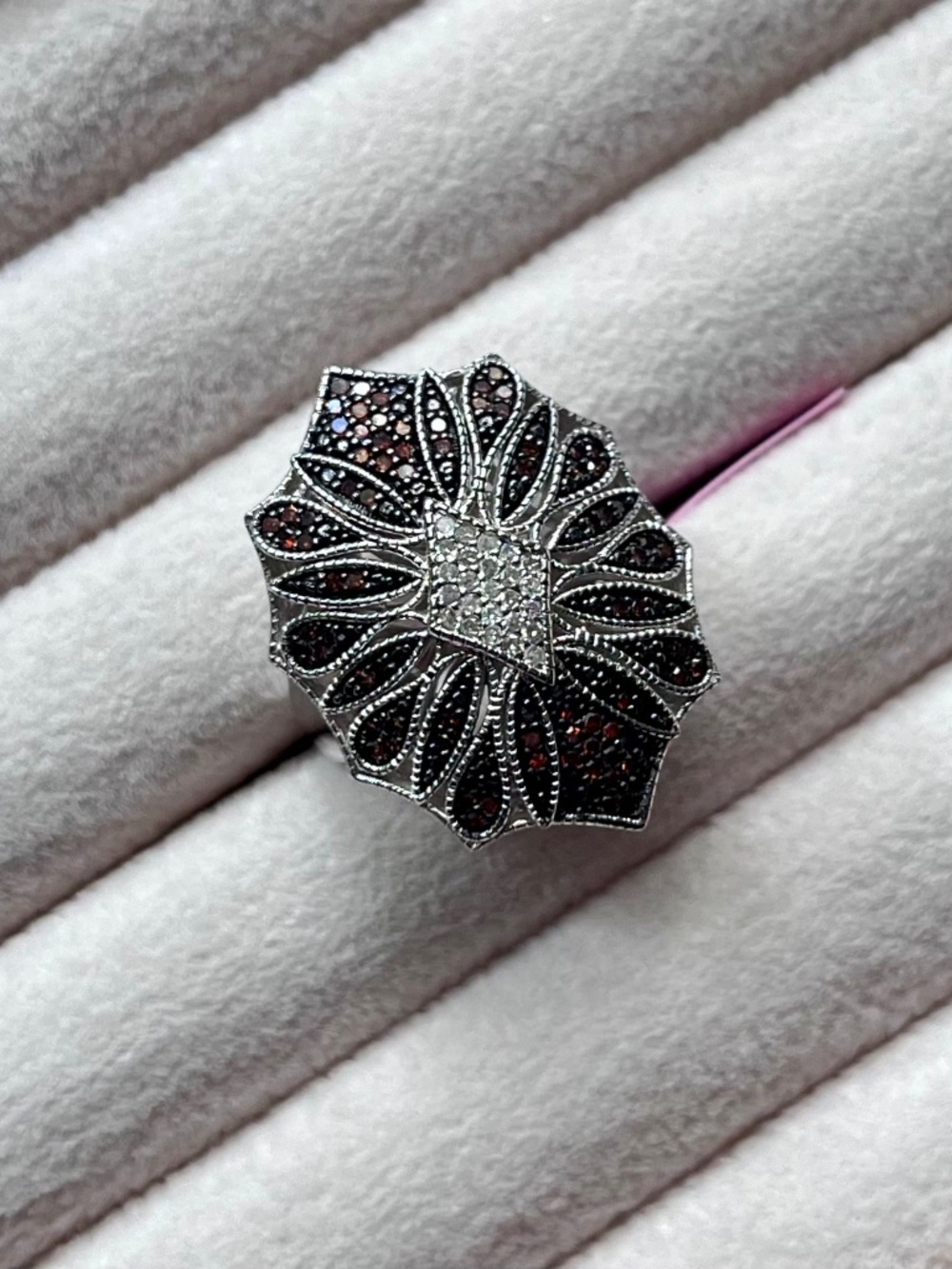 R115 | Natural Diamond Vintage Style Cocktail Ring